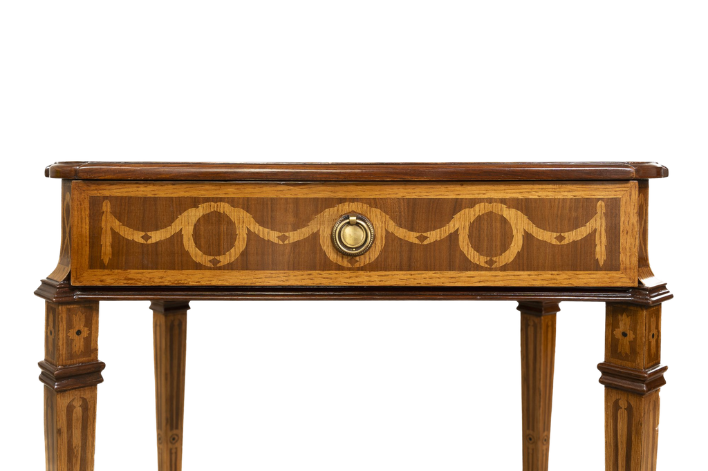 End Table ET001